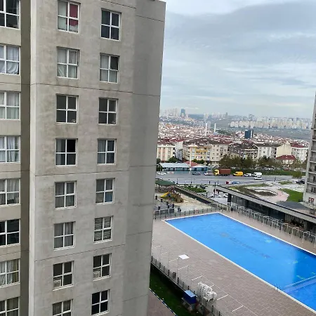 Havuzlu Bahce Apartamento